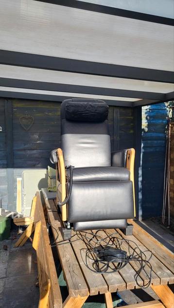 Leren relax/sta-opstoel