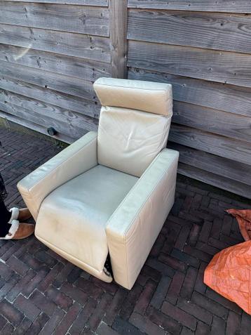 Oranje stoelen - 2 stuks - Gratis af te halen