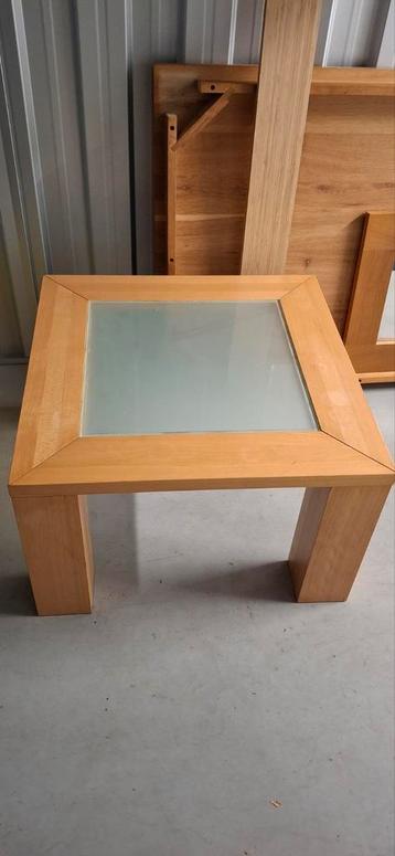 Vierkante bijzettafel / salontafel 70x70 cm (ong 50cm hoog)