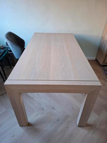 Eetkamer tafel GRATIS