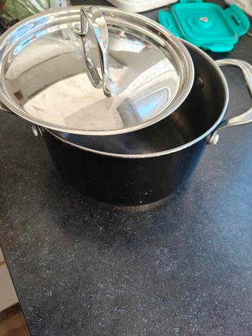 Kookpan met deksel - Gebruikt