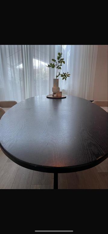 Beschadigde eettafel 210x100 cm - gratis ophalen