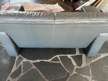 Bank - 2 zits - grijze lederen bekleding