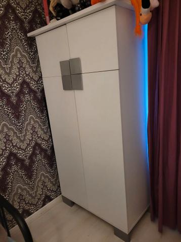 GRATIS! Kinderkamer Kledingkast & Commode - Opa & Oma Tip!