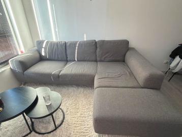 Mooie grijze hoekbank moet snel opgehaald worden!
