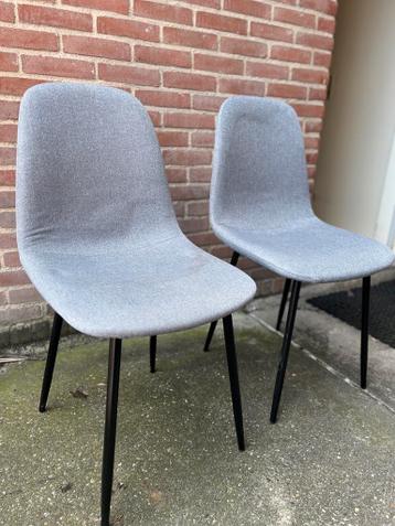 Gratis ophalen: 2 grijze eetkamerstoelen