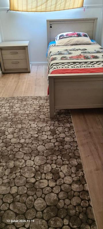 Gratis bed en bureau