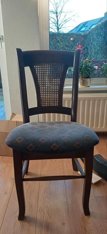 4 Eetkamer stoelen klassiek