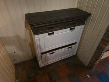 Stijlvolle schoenenkast met twee lades