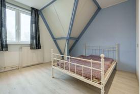 Tweepersoons bed, wit, metaal, gratis af halen 19 februari