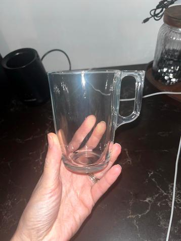 Tien theeglazen zo goed als nieuw