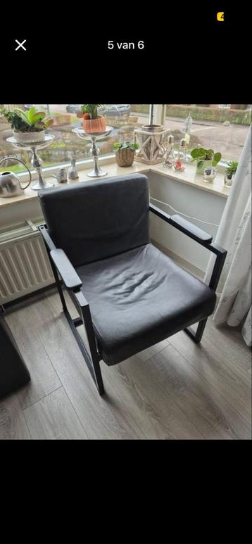GRATIS - zwarte fauteuil
