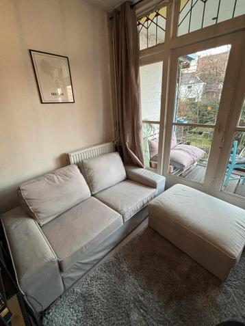 Mooie Ikea 3 zits Kivit bank beige inclusief voetenbankje