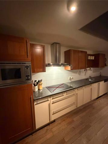 Complete Keuken met Apparatuur (excl kookplaat)