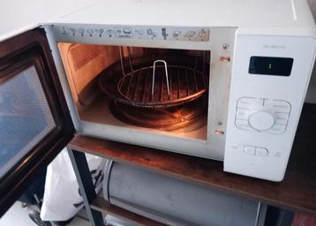 Gratis Magnetron/oven Wirlpool