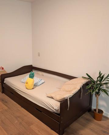 Gratis vidaXL Bedbankframe uittrekbaar grenenhout 90x200