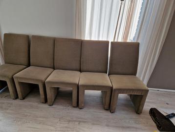 6 eetkamerstoelen - gratis af te halen!