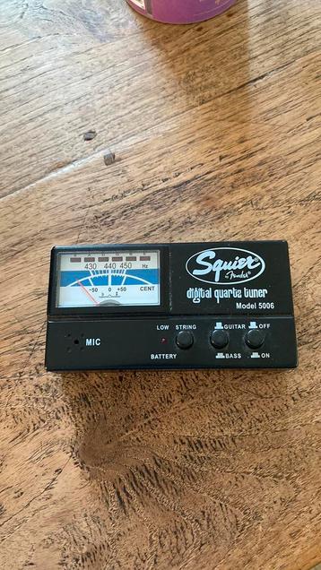 Squire Fender gitaar stemmer