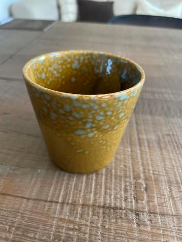 Gele Kopje met Spikkels