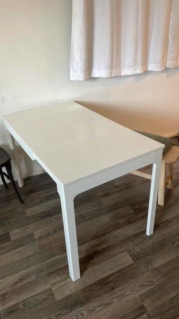 Gratis Uitklapbare tafel