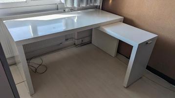 MALM bureau met uittrekbaar blad, wit - IKEA