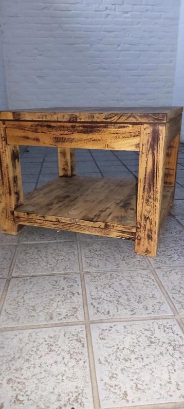 Houten bijzettafel/koffietafel - 60x60x45 cm