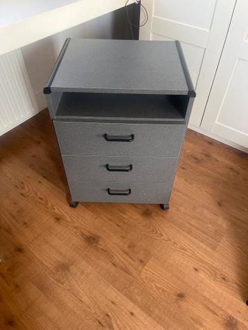 Rollend ladenblok - 66cm hoog, 49cm breed