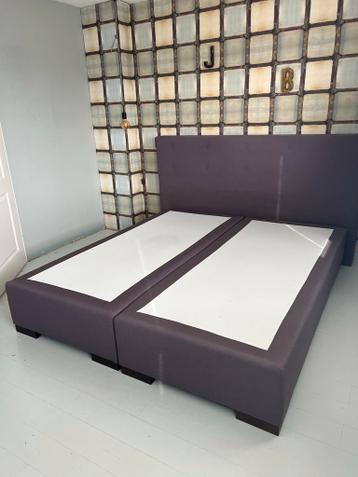 2 Boxsprings 90x200 + Hoofdbord - Gratis Afhalen