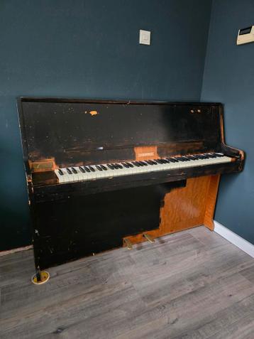 Rippen Piano - Gebruikt