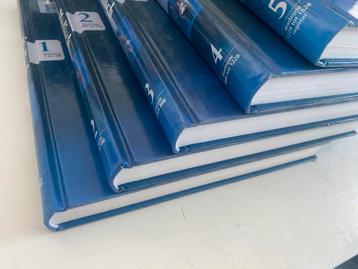 Medisch Handboek 5-delig - Zo goed als nieuw!