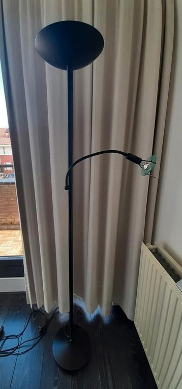 Staande vloerlamp met leeslamp