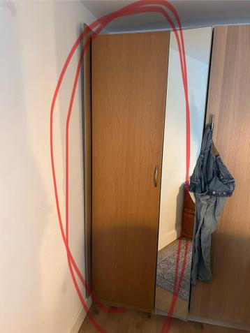 GRATIS Mooie Kast met veel opbergruimte