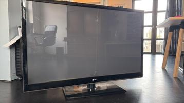 Oude LG 50PK250 FULL HD met scheur