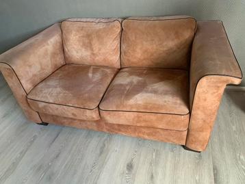 Leuke bank en fauteuil suede