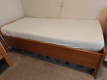 Gratis verstelbaar bed, inclusief matras