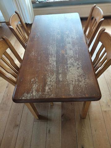 Stevige eettafel en stoelen