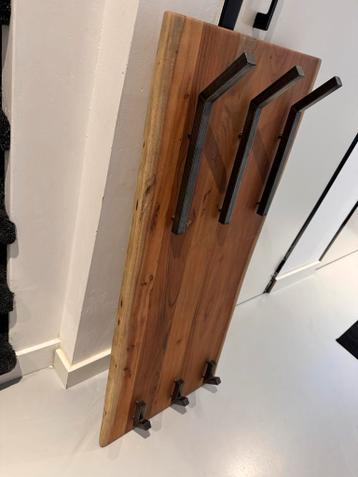 Houten Wandkapstok met Metalen Haken