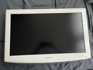 Bijna gratis Samsung LE32R81WX/XEC 83cm TV met muurbeugel