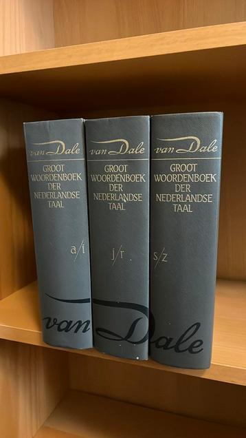 Woordenboek driedelig Van Dale 1984