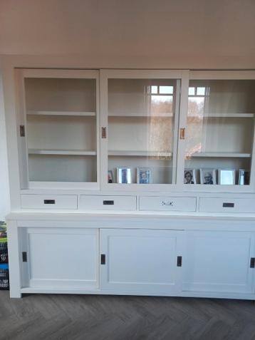 Te koop witte buffetkast