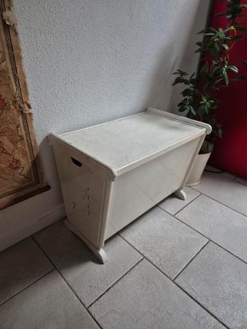 Gratis afhalen speelgoed kist naai kist hout