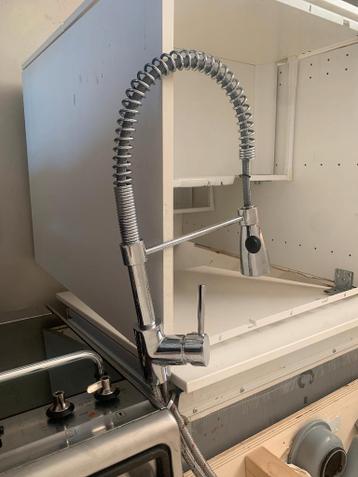 Keukenblad wit 168 cm met kraan