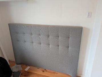 Hoofdbord bed gratis in perfecte staat