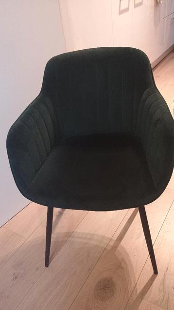 Gratis af te halen: Groene en zwarte velvet stoeltjes
