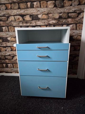 Ladekast op wielen - Gratis