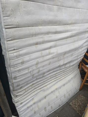 Matras 140 cm en 200 cm lang ophalen in den bosch