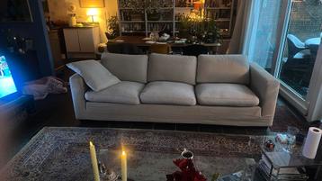 Linteloo bank 4 zits. Gratis ophalen vanwege kattenkrabbels