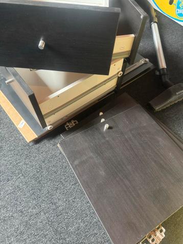 IKEA Kallax Inzetstukken - 4 Lades & 4 Deurtjes (Gratis)