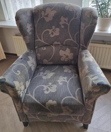 Vintage fauteuil met bloemmotief