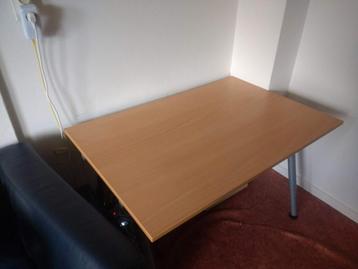 Gratis bureau/tafel af te halen